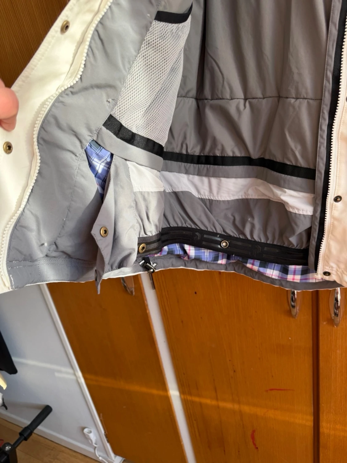 Vit vindjacka Peak Performance S - 3