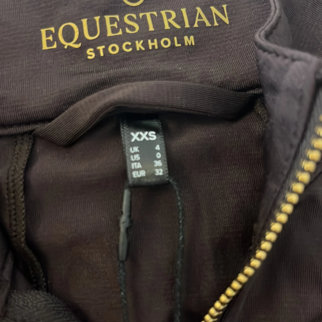 Mörkbrun ridtopp Equestrian Stockholm - 2