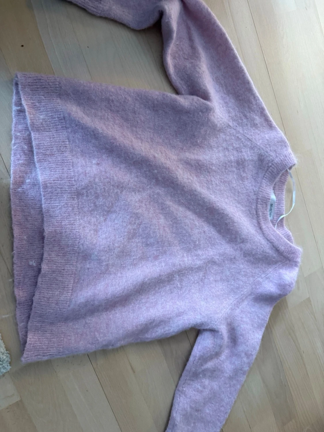 Ljusrosa stickad tröja Selected Femme