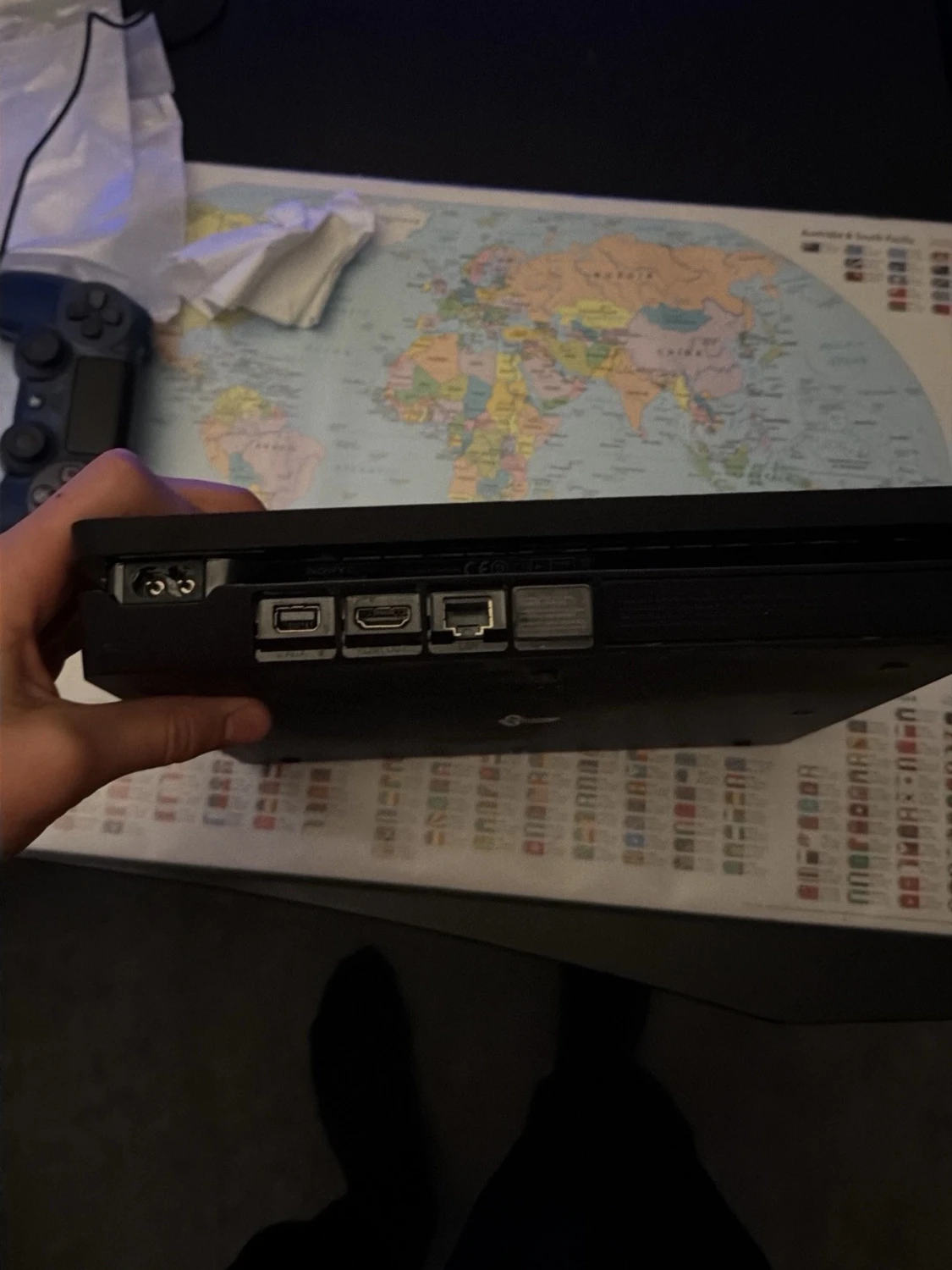 Sony PlayStation 4 Slim konsol - 3