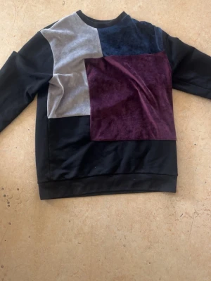 La vichy - Fin La vichy tröja i mycket bra skick. Väldigt bekväm och skön. 