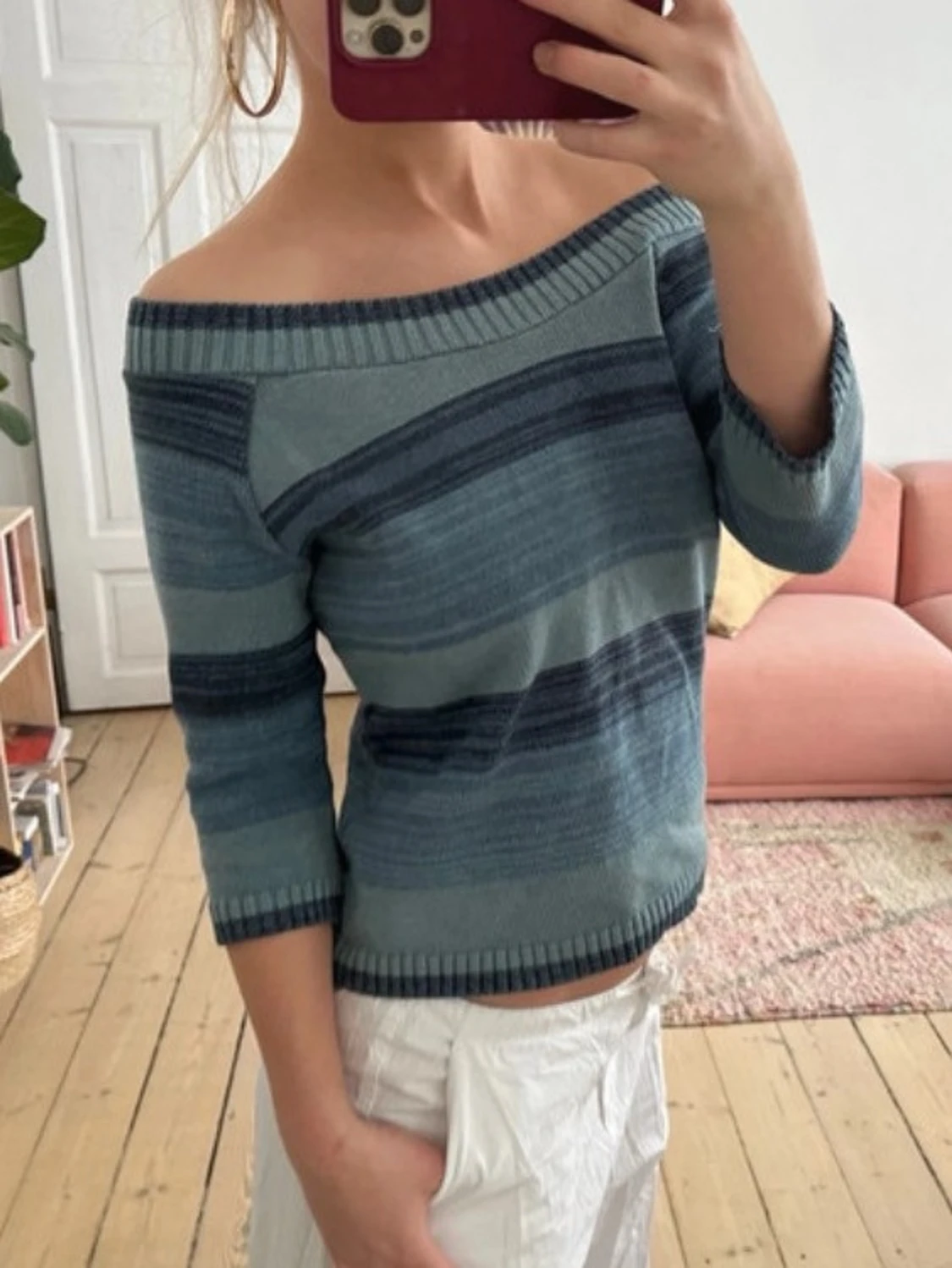 Off-shoulder tröja - 1