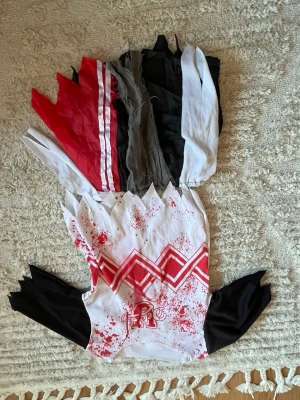 Halloween cheerleading kostym. - Fin halloween kostym med mycket bra skick från dollarstore