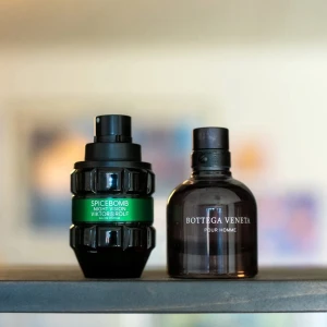Paketpris: Spicebomb & Bottega  - Viktor&Rolf, Spicebomb Night Vision EDP: 45/50ml  Bottega Veneta, Pour Homme EDT: 48/50ml