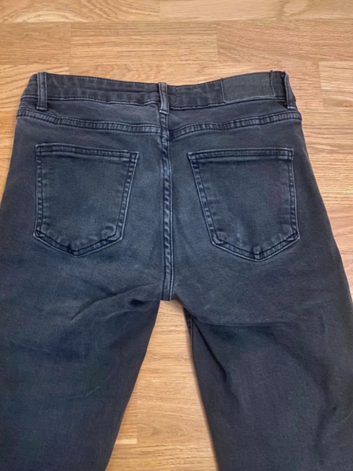 Svarta bootcut jeans  - 1