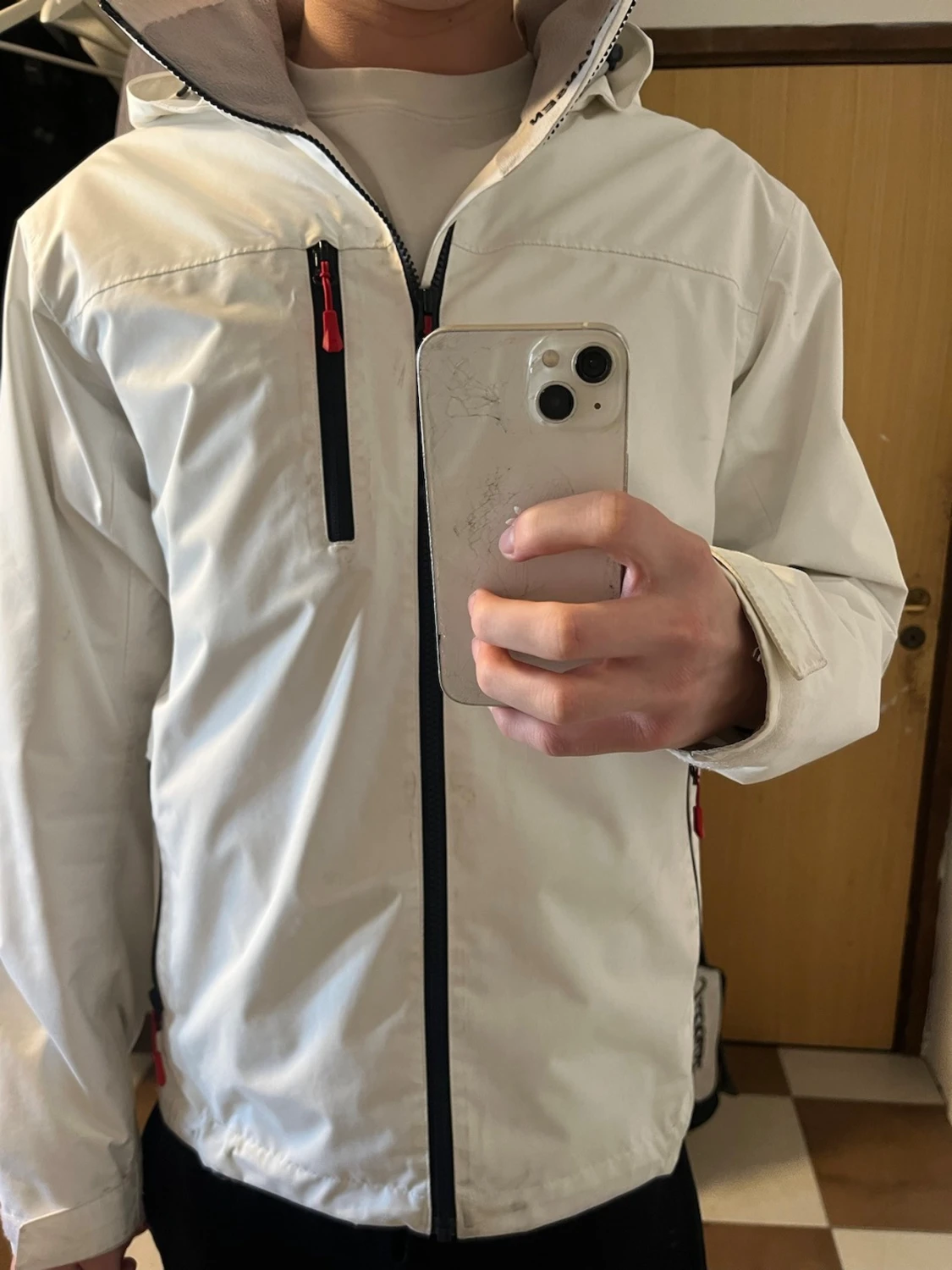 Vit vindjacka Helly Hansen