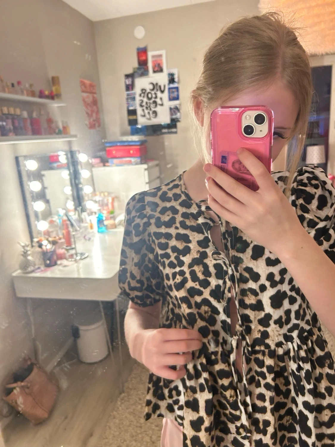Leopardmönstrad blus med puffärm - 2