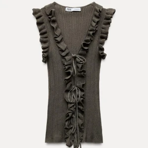 Stickad topp - helt oanvänd 💗