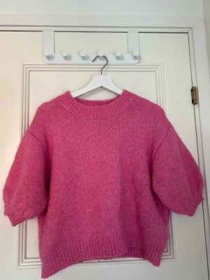 Stickad topp - Söt topp från Zara! Perfekt till sommaren🩷
