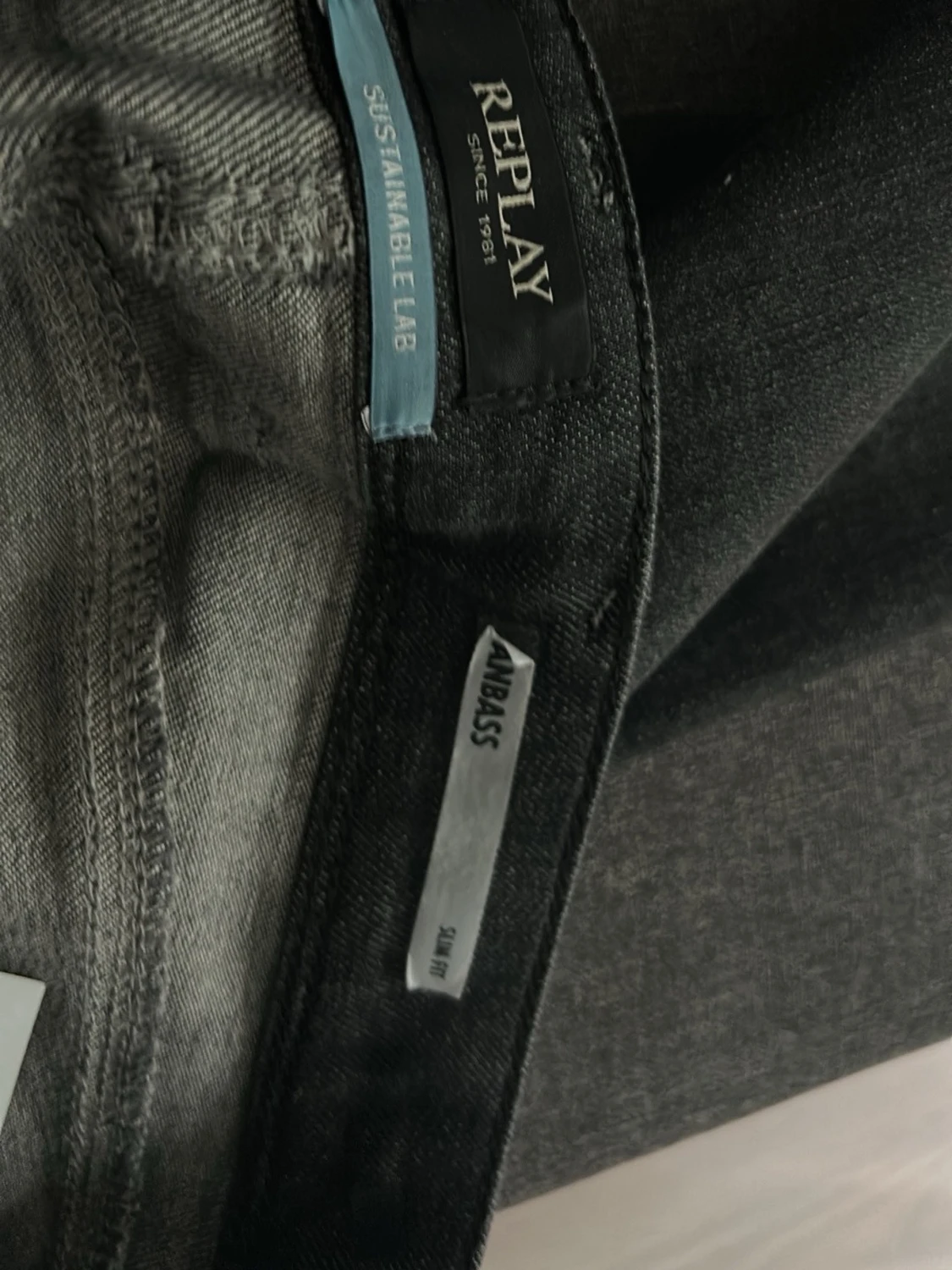 Svarta/mörgrå Replay jeans  - 2