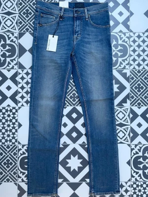 Tiger of sweden jeans - Tiger of sweden jeans  i modellen sharp. Helt nya, Inga defekter och det är bara att skriva vid frågor eller mer bilder mvh