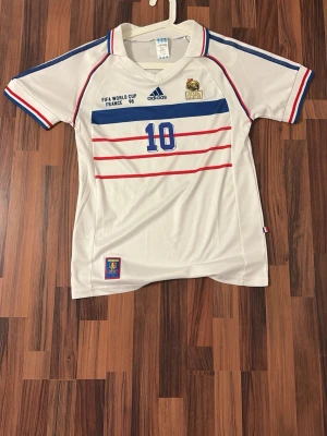 Frankrike 1998 Zidane World cup retro tröja - Fet fotbolls retro tröja för fotbollsälskare!❤️📦
