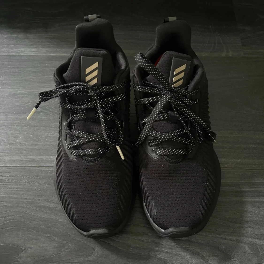 Svarta Adidas sneakers - 1