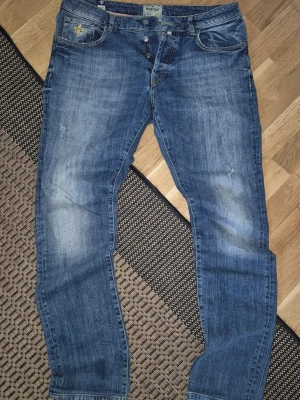 Morris vintage jeans - vintage jeans från morris med riktigt snygga fades storlek 33/34 , (33W / 34L) passformen är typ regular eller lite slim.