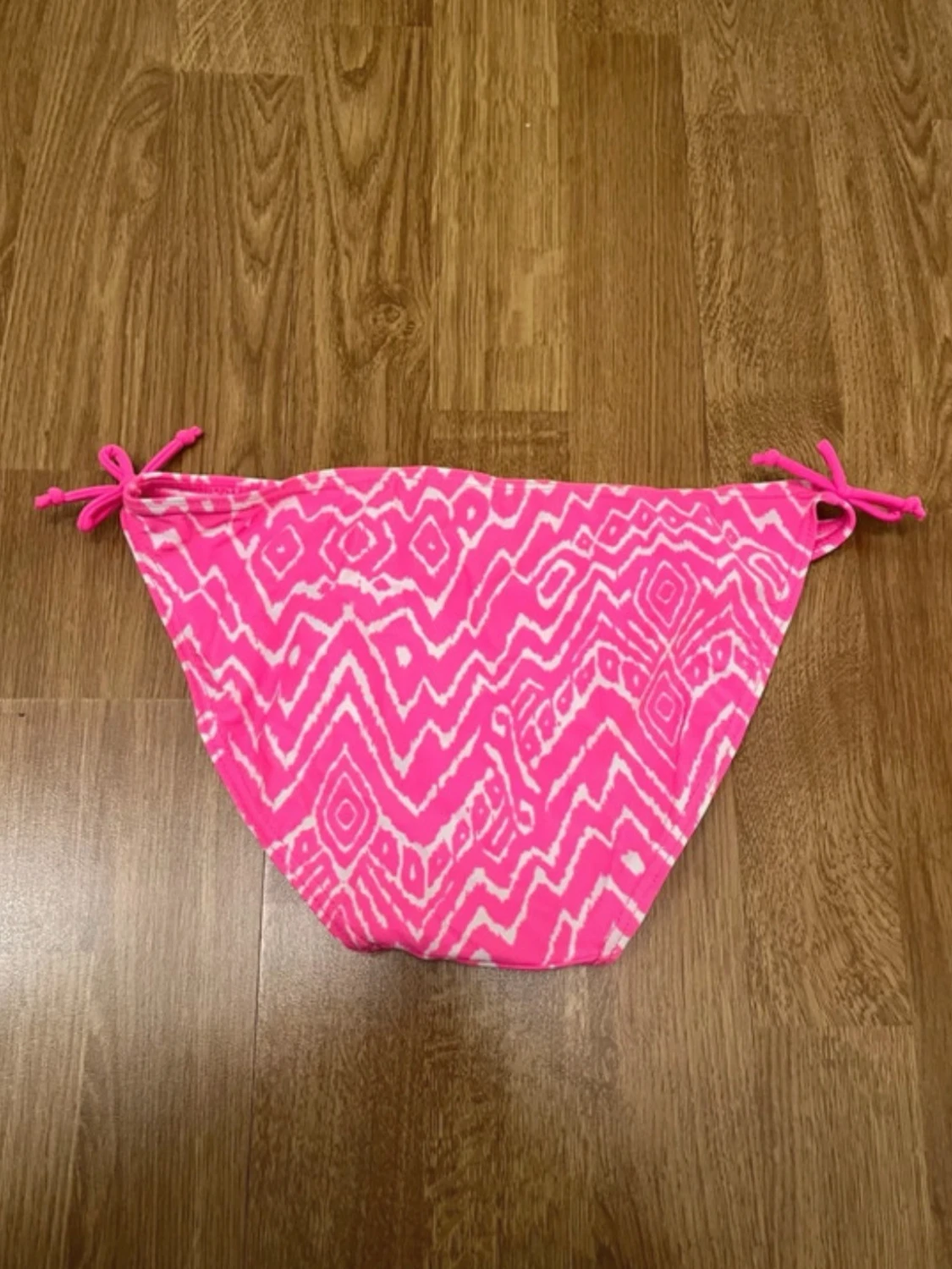 Bikinitrosor - 1