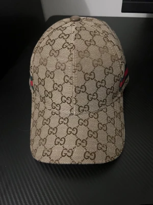Beige GG Keps - Snygg keps