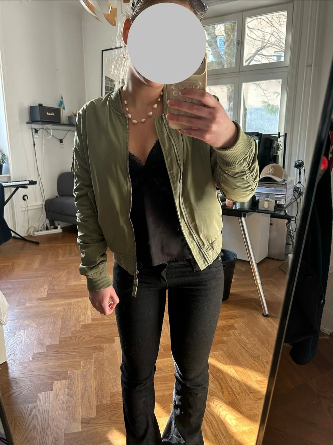 Olivgrön bomberjacka med dragkedja - 1