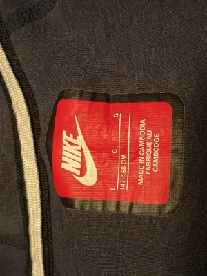 Nike tech navy blue  - Nytt skick 