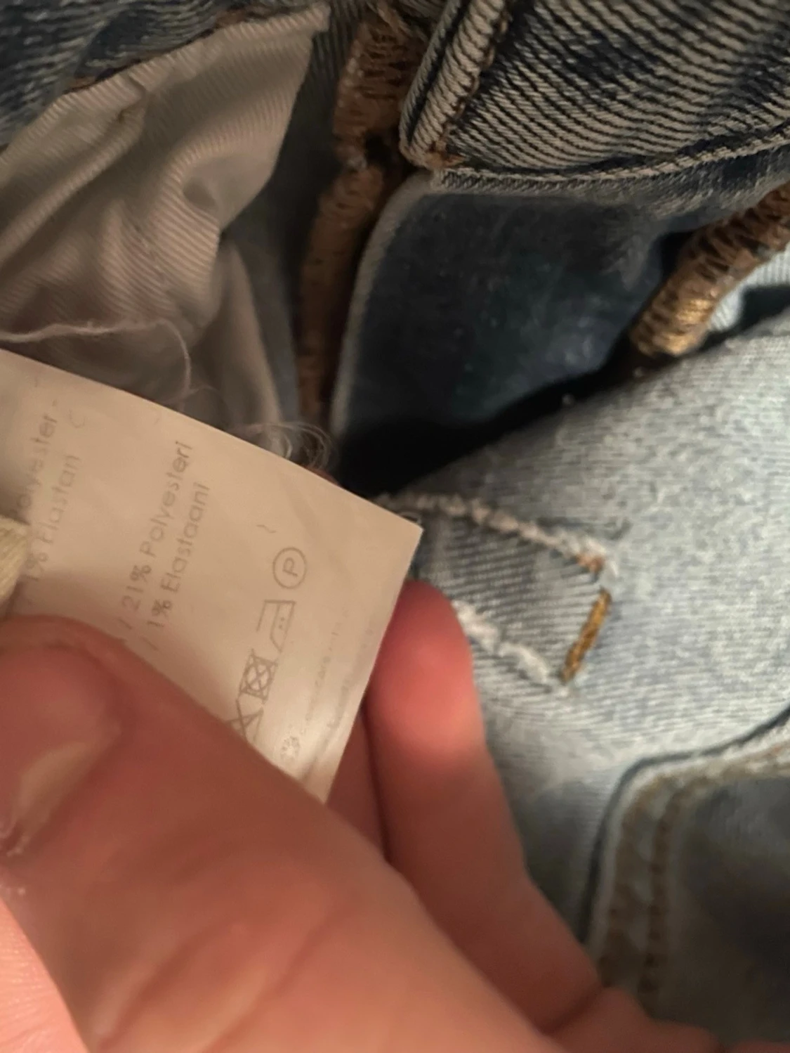 Rutig skjorta med jeans - 2