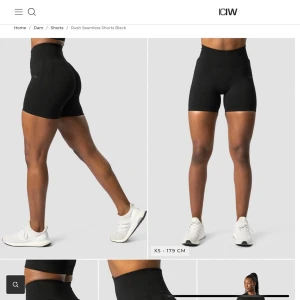 Svarta seamless shorts  - Svarta, högmidjade seamless shorts från ICANIWILL med scrunch, använd nån enstaka gång så som nya. Nypris är 499kr