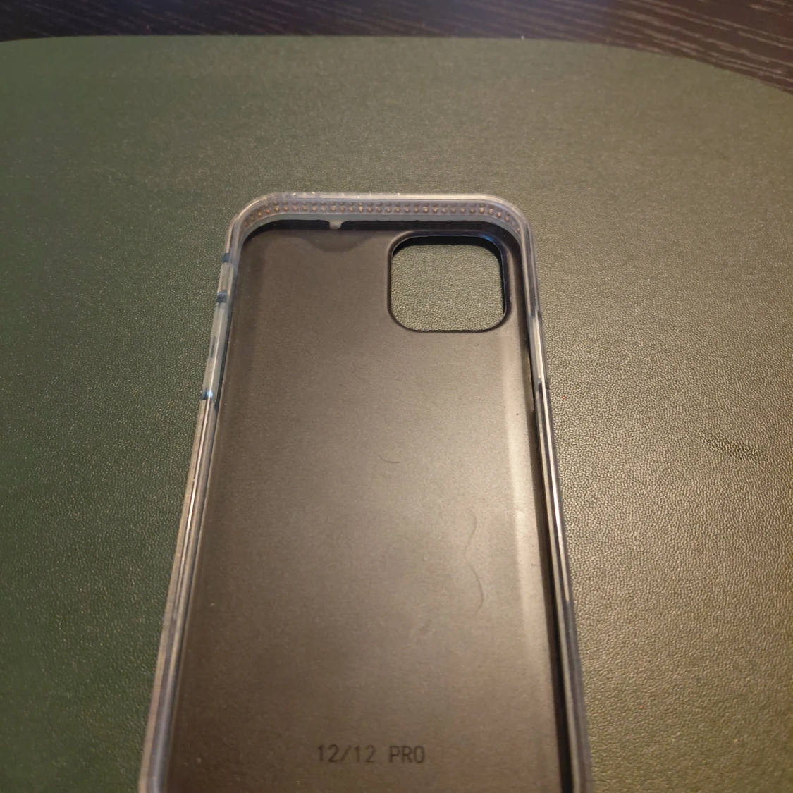 Lyx glittrigt mobilskal Iphone 14 - 1