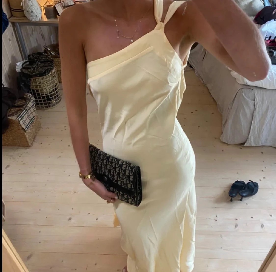 Ljusgul balklänning