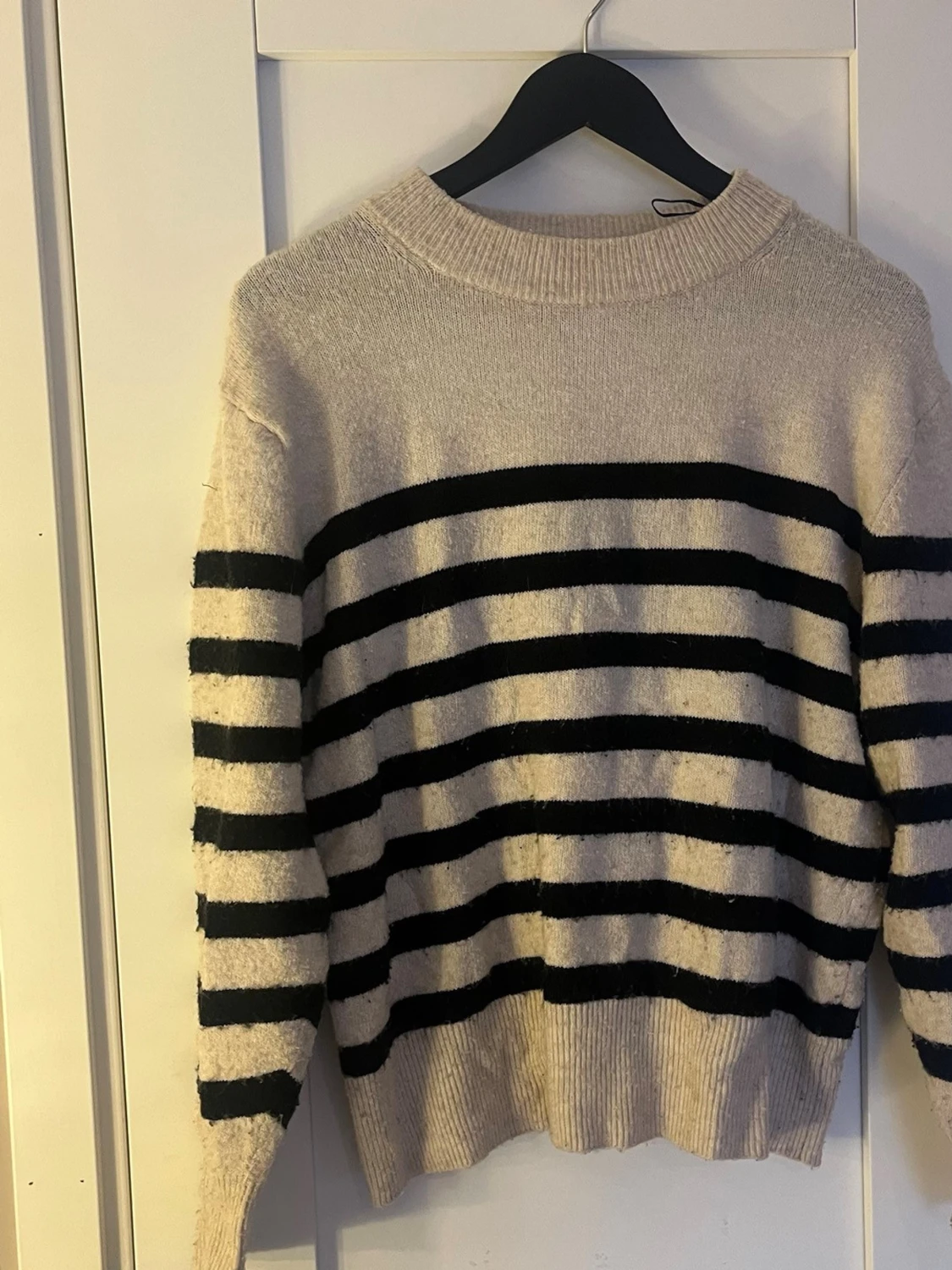 Randig stickad tröja från H&M