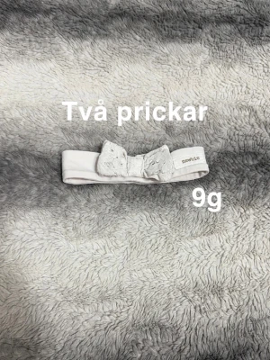 Newbie hårband - Fint använt skick. Två prickar.