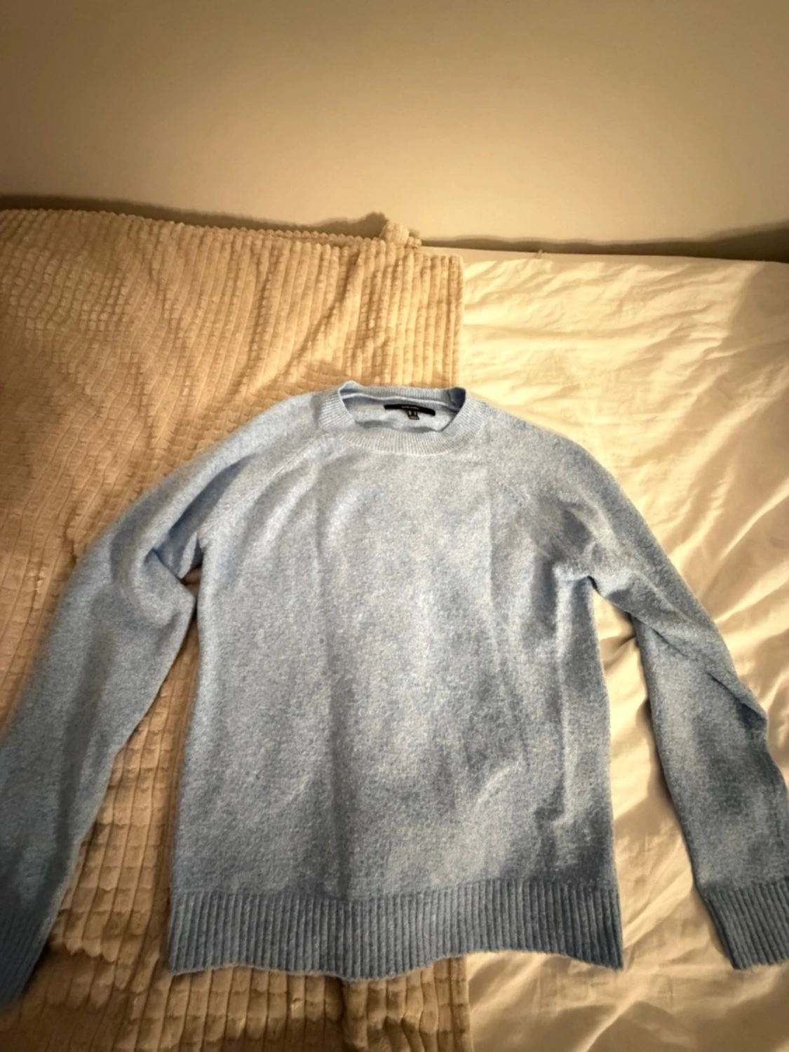 Ljusblå stickad tröja  - 1