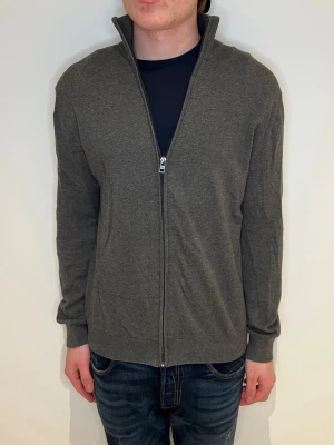 Esprit fullzip - Skick: 9.5/10