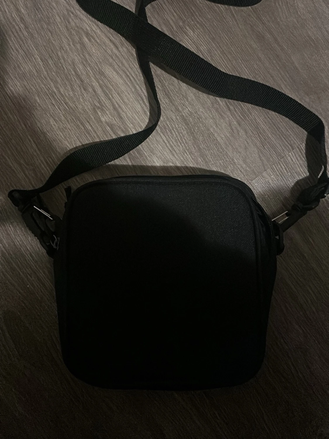 Svart axelväska från Lyle & Scott - 1