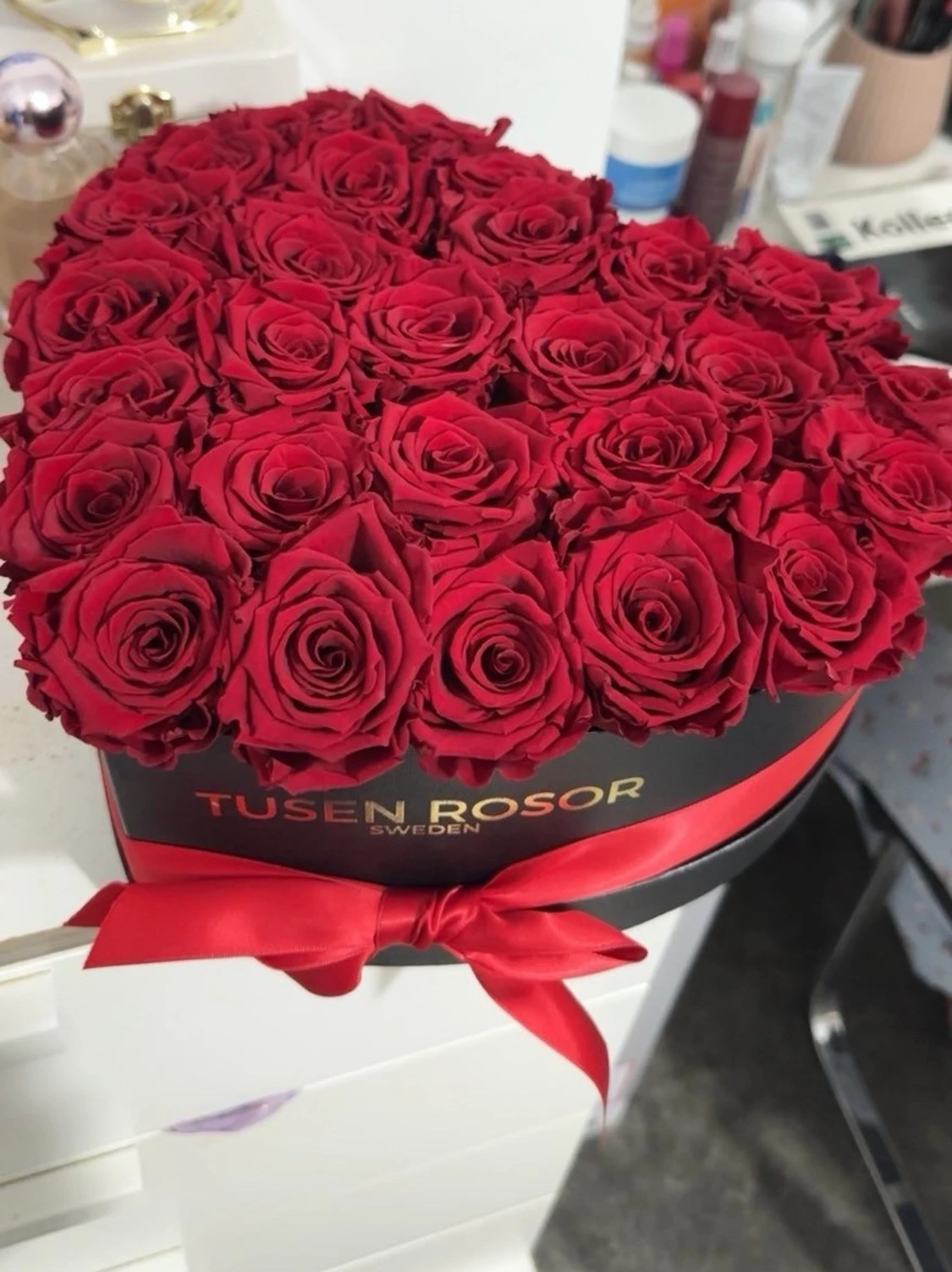 Hjärtlåda med röda rosor Tusen Rosor