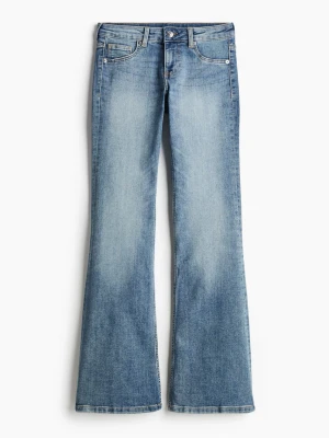Lågmidjade jeans   - Jeans från H&M, knappt använda 💗 skriv för egna bilder 💗 i storlek 40 men sitter som en 38 (slutsålda)