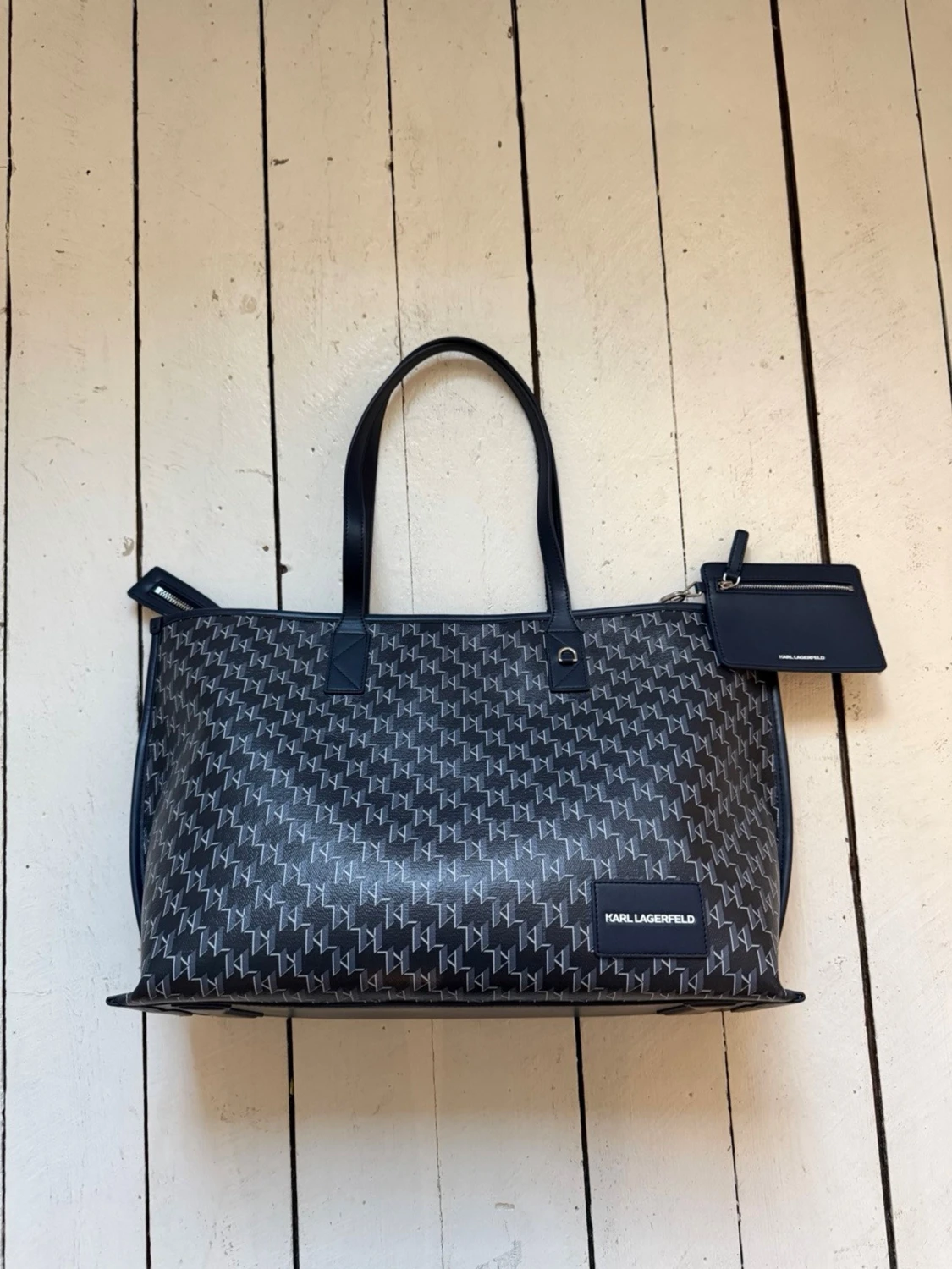 Marinblå handväska från Karl Lagerfeld - 5