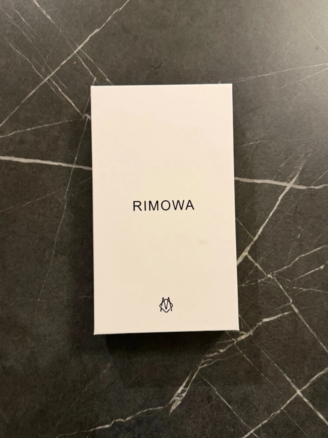 Rimowa iphone 17 pro - 3
