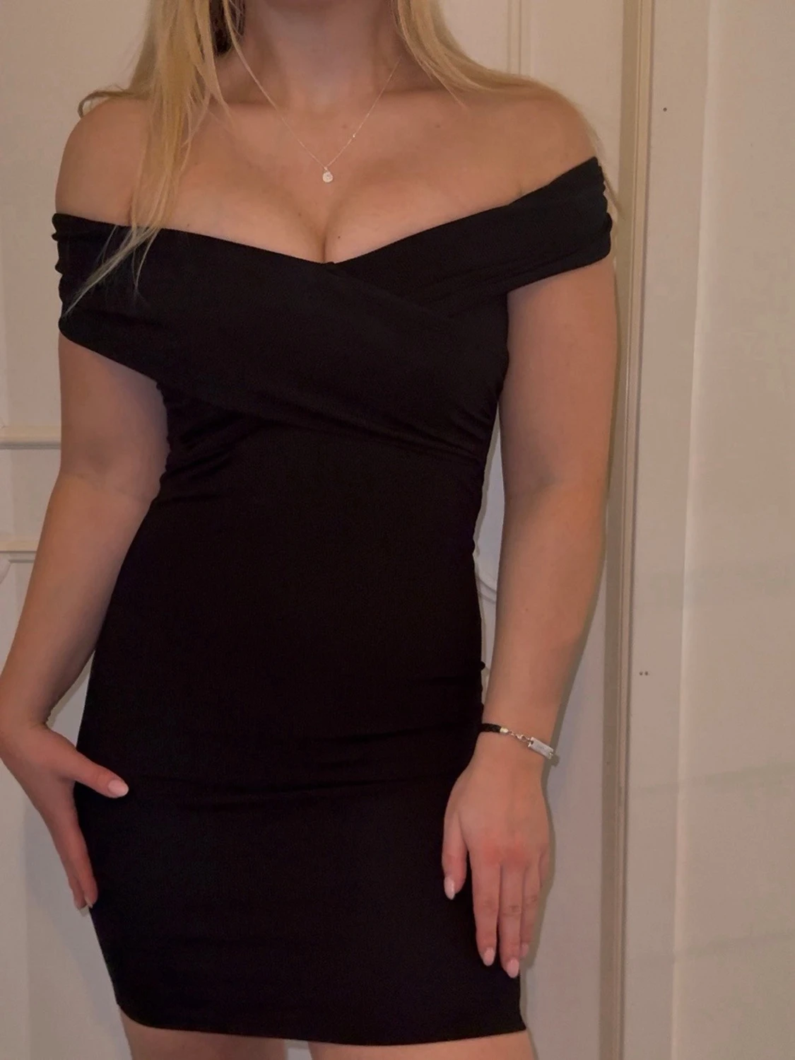 Svart miniklänning XS  - 3