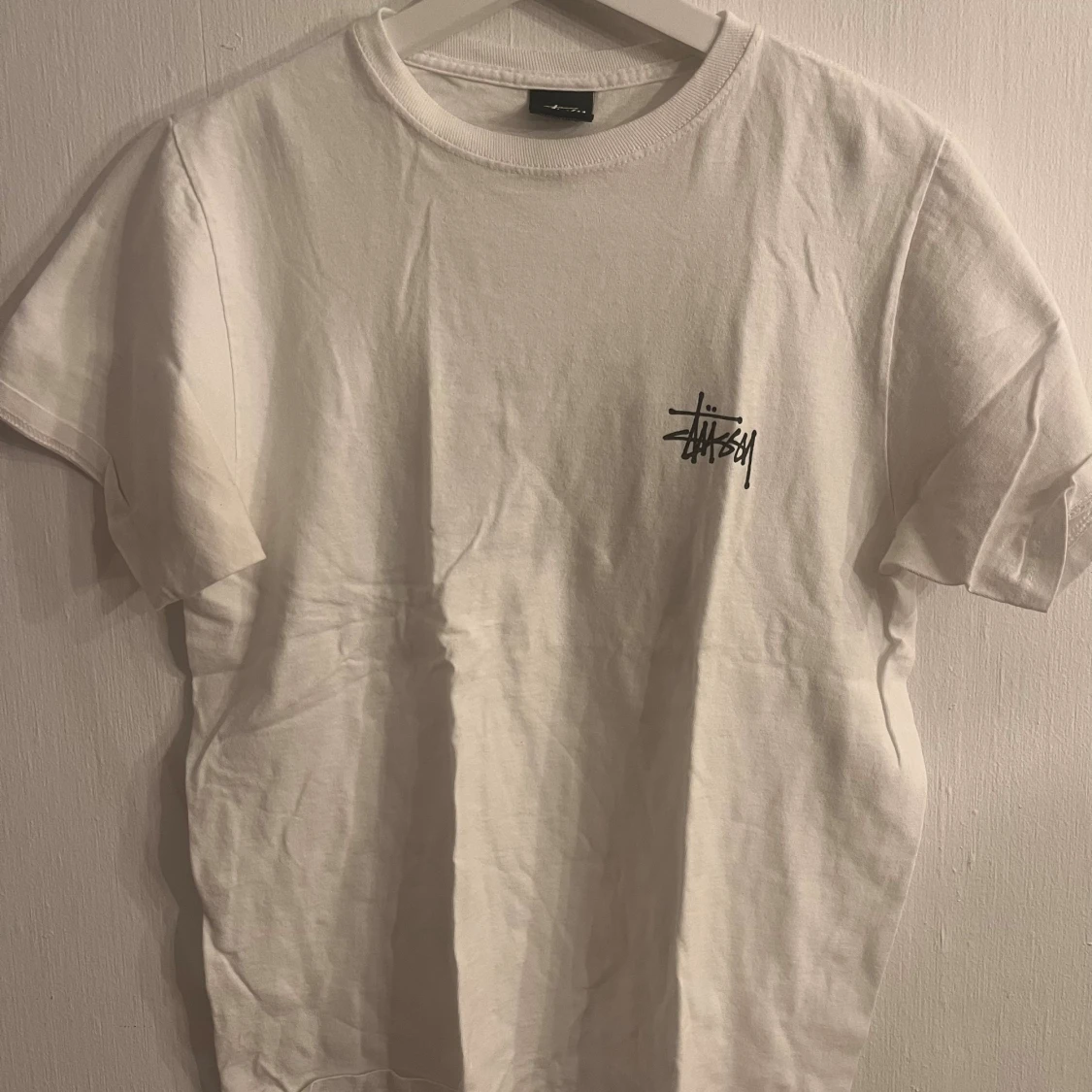 Vit Stüssy t-shirt med logga - 1