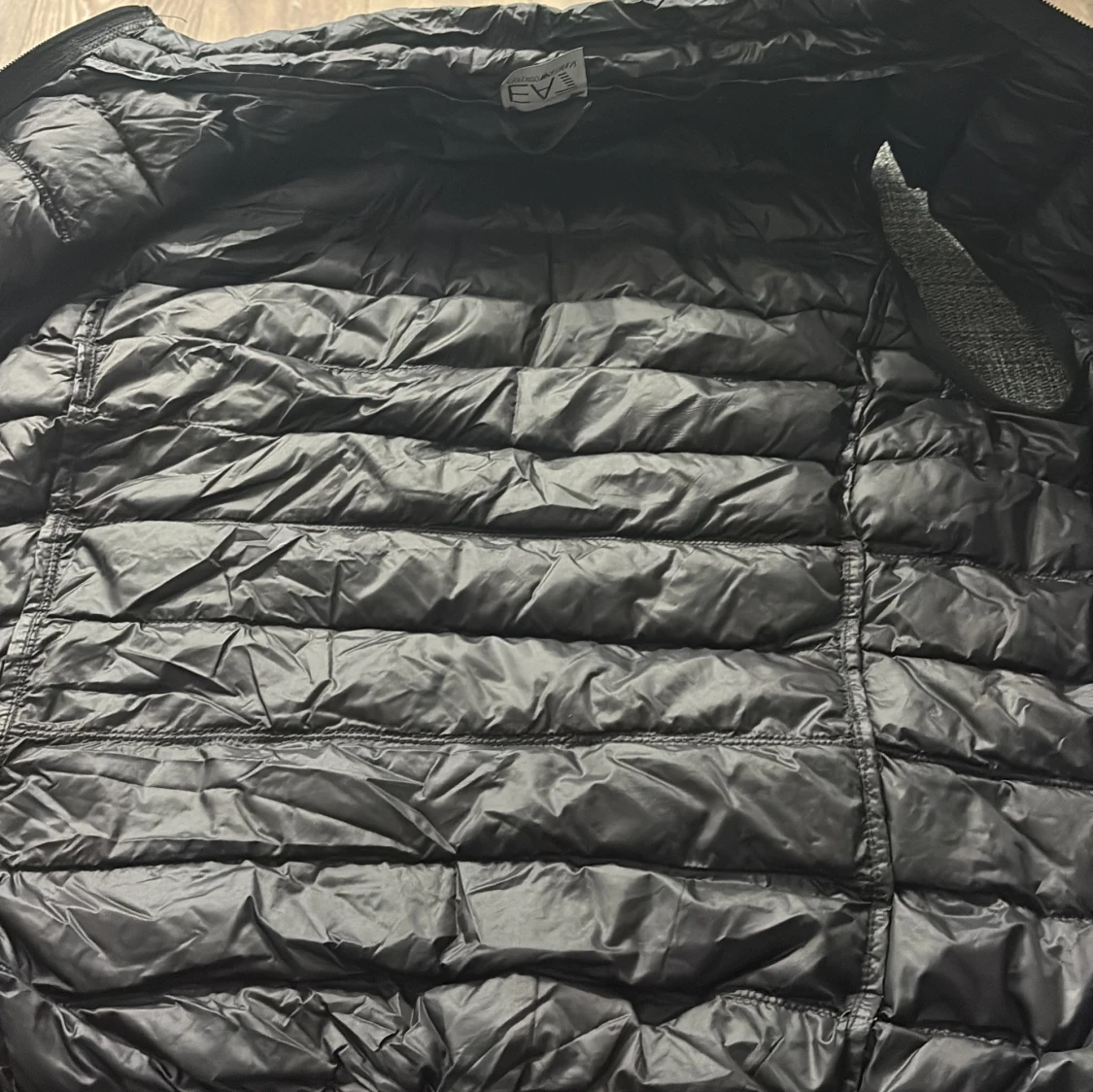 Svart dunväst från EA7 Emporio Armani - 1