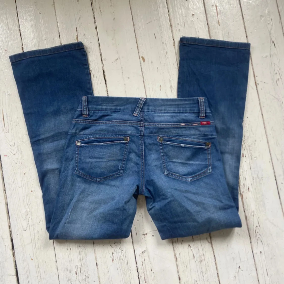 Utsvängda vintage jeans Only