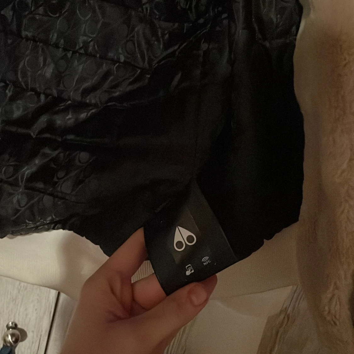 Vit hoodie från Moose Knuckles - 3