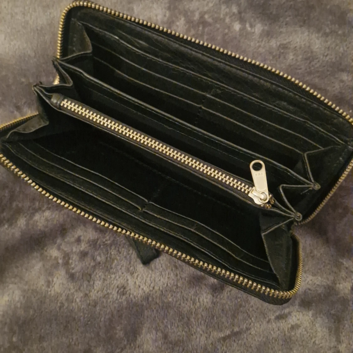 Frontrow Living/Nyskick!! - 2