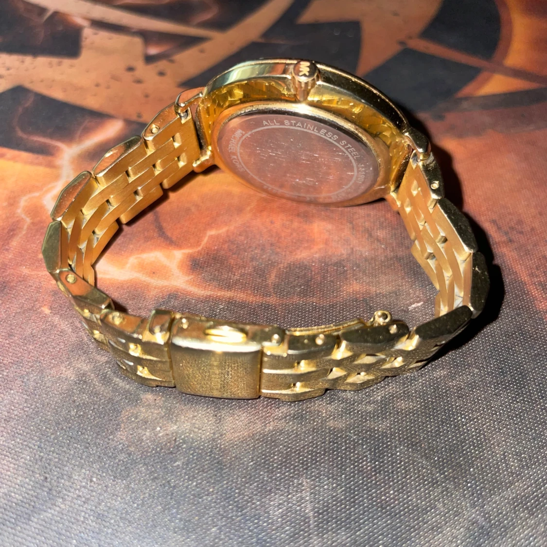 Guldfärgad klocka från Michael Kors - 2