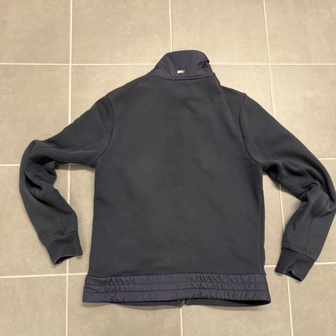 Mörkblå bomberjacka från Herno - 3