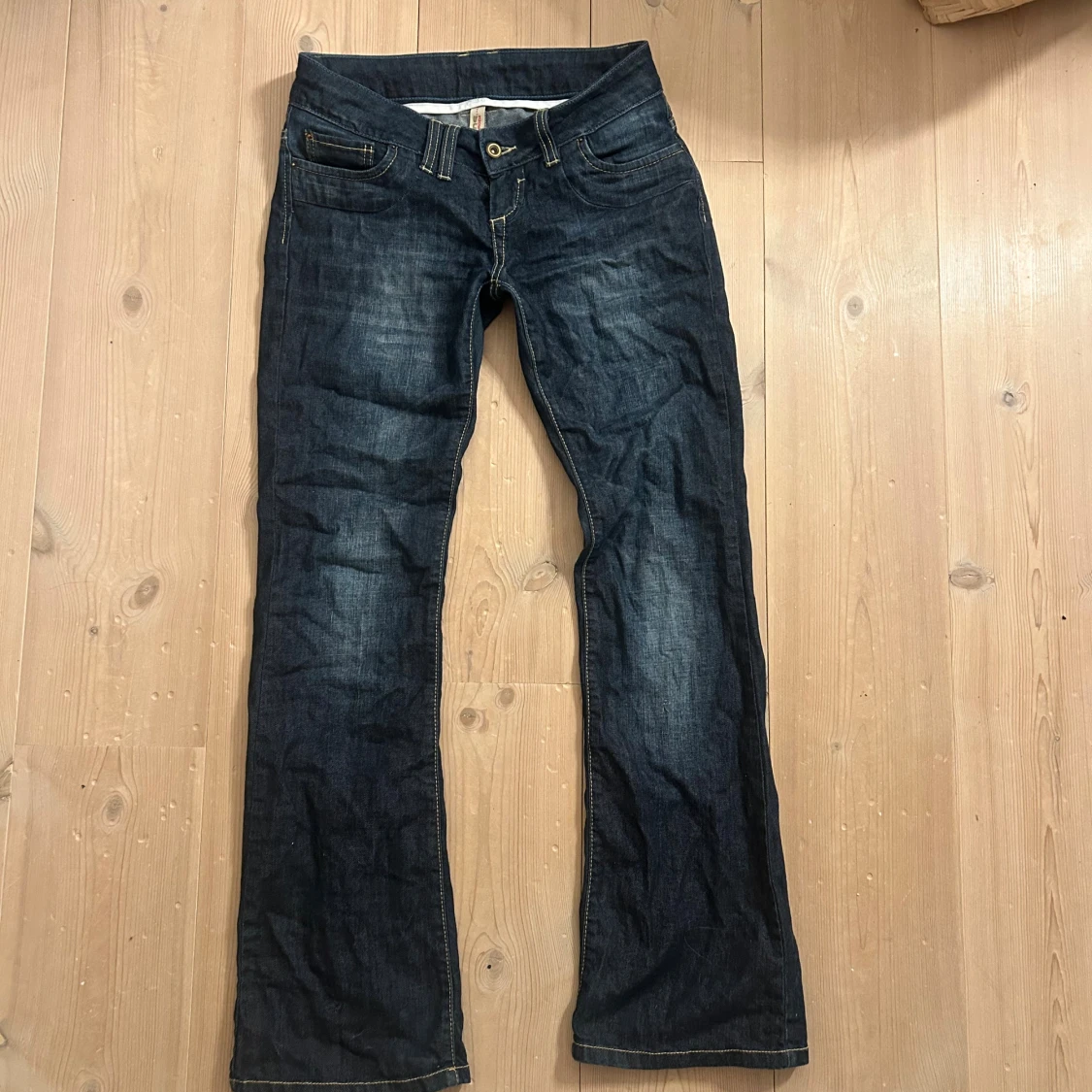 Bootcut lågmidjade jeans