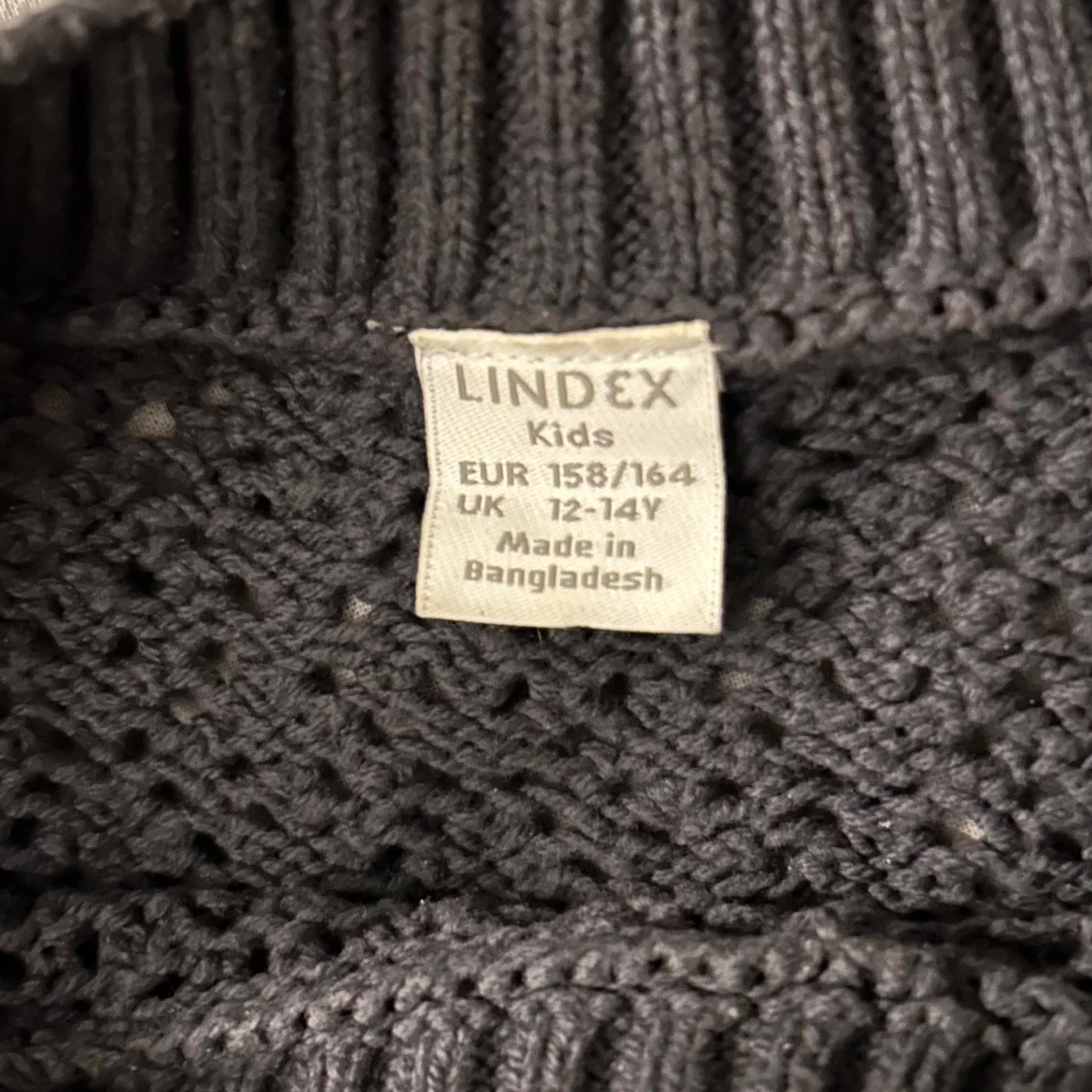 Grå stickad volangtröja  - 2