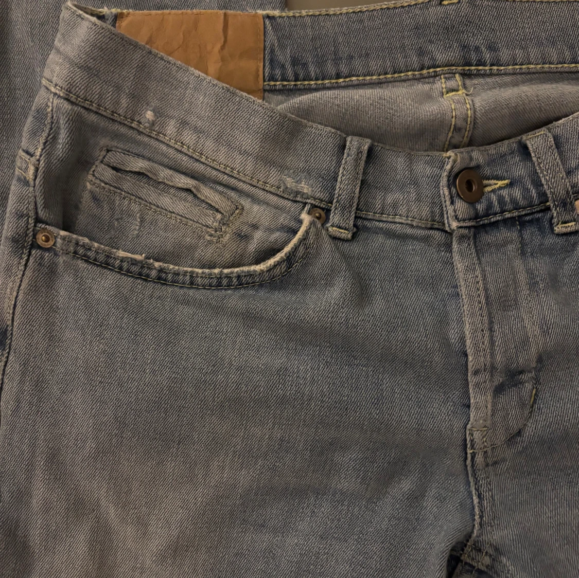 Ljusblå jeans från Dondup - 1