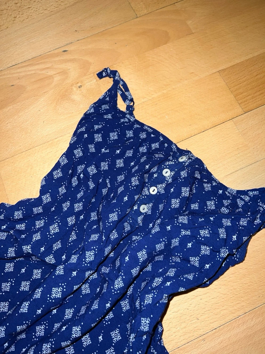 Gulligt marinblått linne från divided - 1