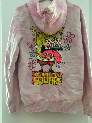 Hoodie HM  - Svamp Bob fyrkant hoodie från HM 