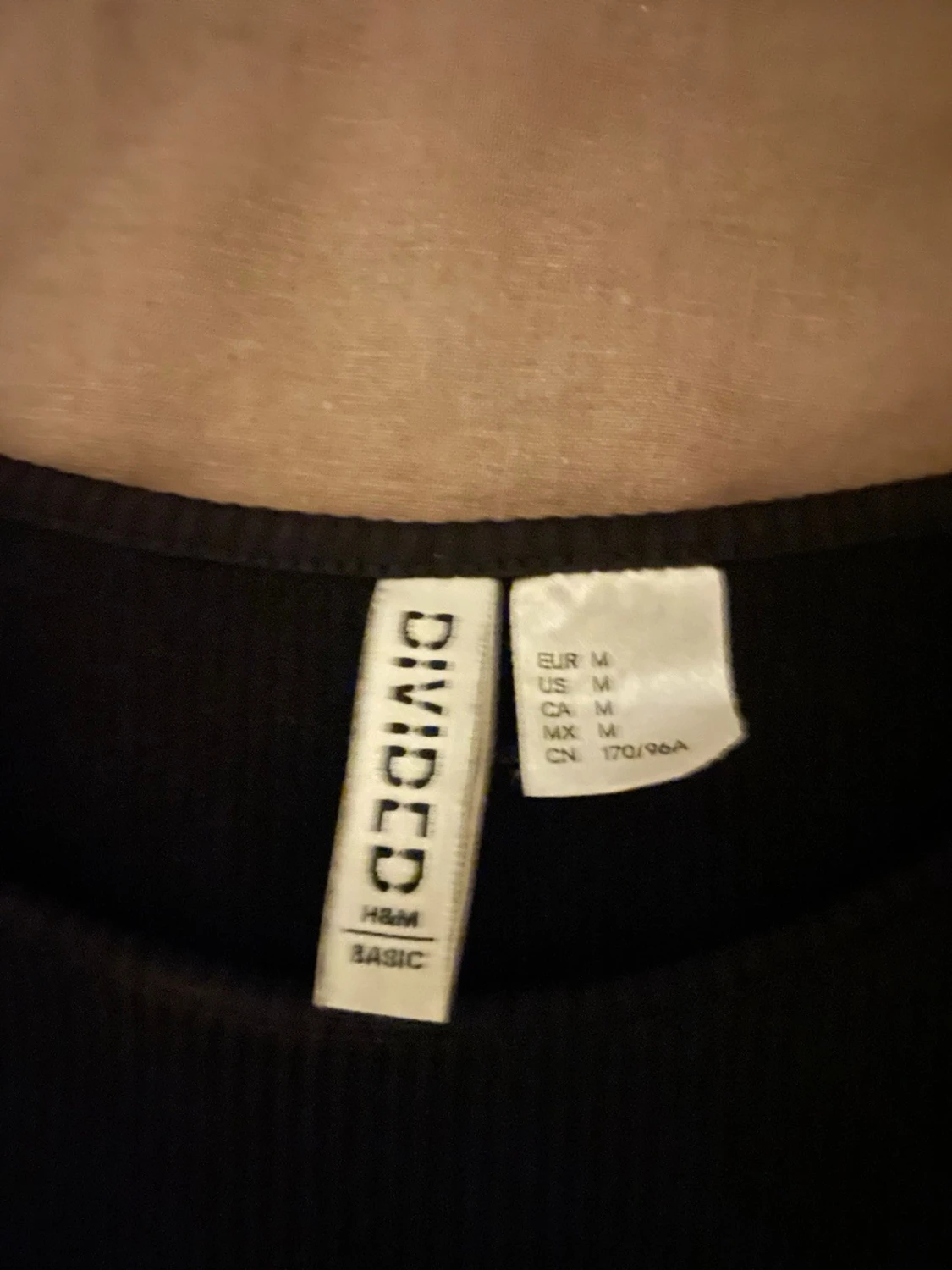 Svart croppad långärmad topp H&M - 1