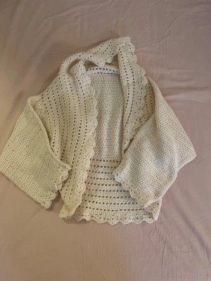 Bolero  - Beige grovsorterad vintage bolero i strl S-M